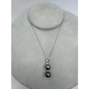 Necklace , with small Diamond